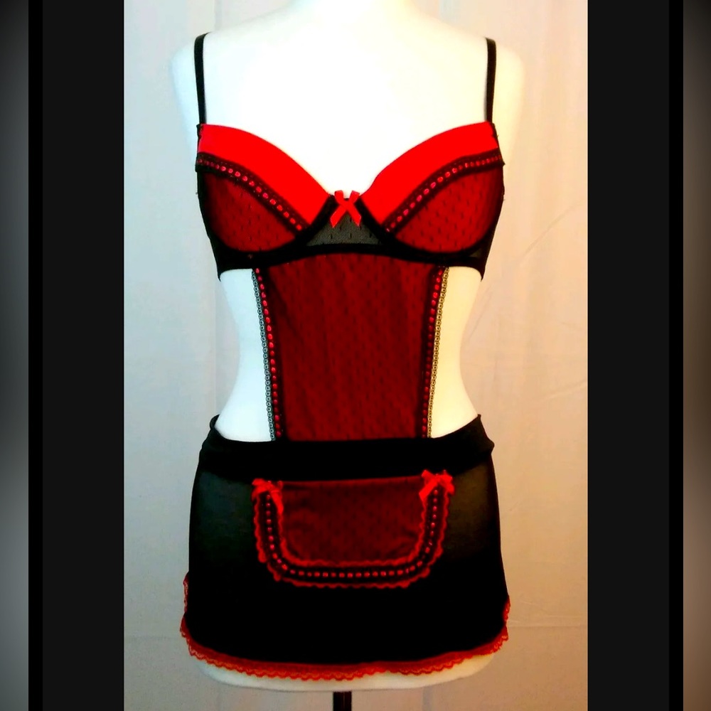RAMPAGE INTIMATES Red/Black sheer 
Bustier Apron lingerie Sz M